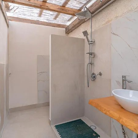 Appartement Bove Marino